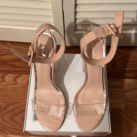 Clear block heels - size 9 - Picture 4 of 5